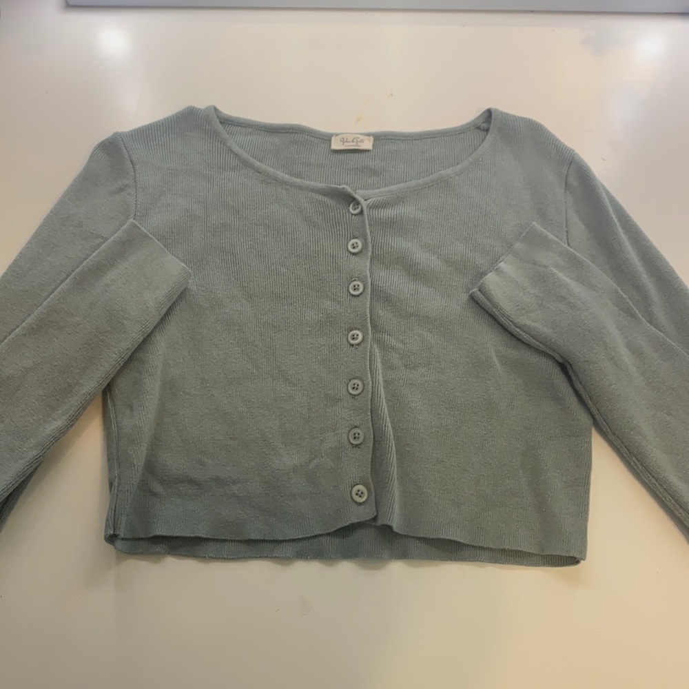 Green cropped sweater & Brown v-line cardigan